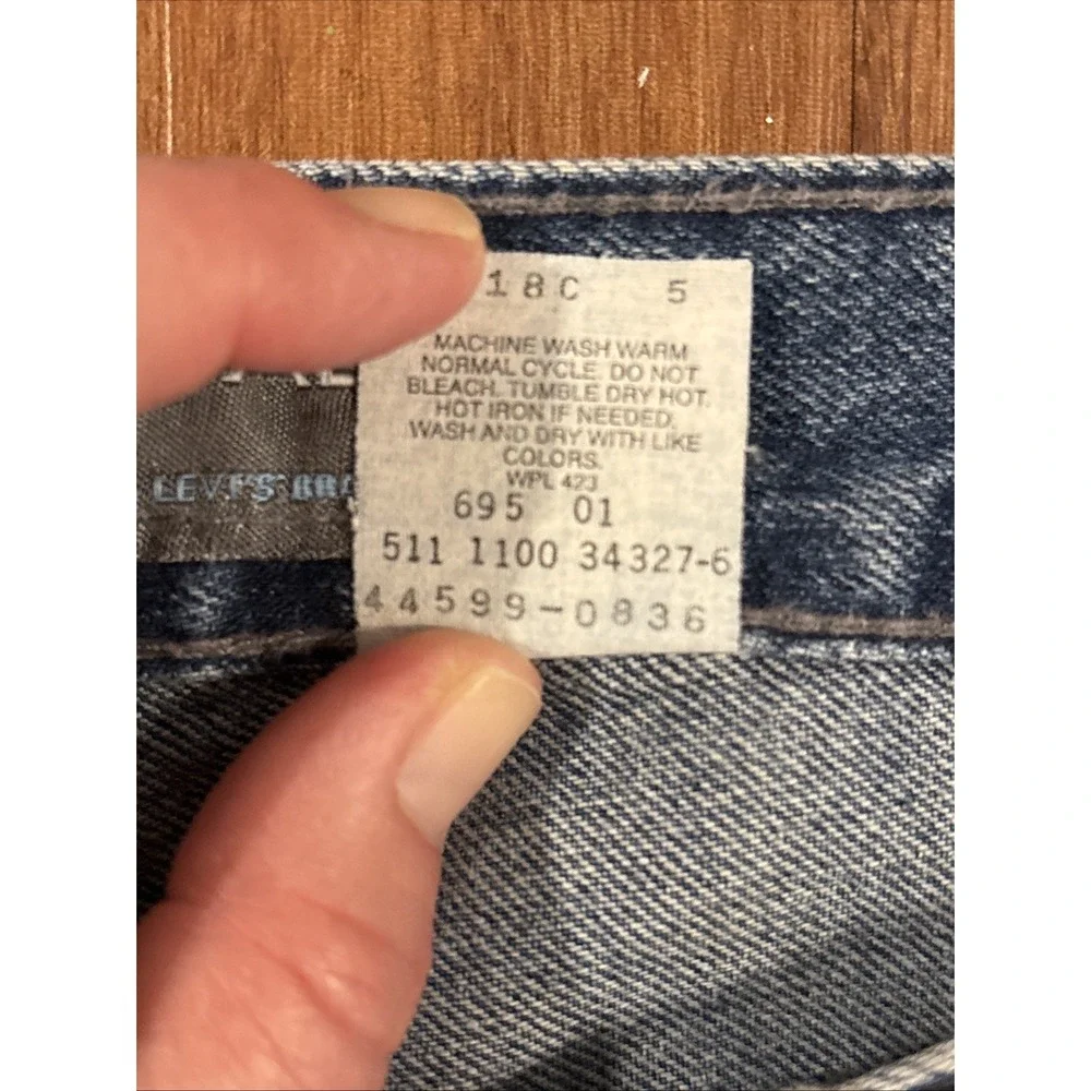 Vintage Levi's Silvertab Loose Fit Baggy Blue Denim Jeans 36x32 Made In USA
